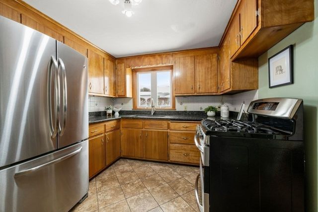 30 Anderson Drive, Methuen, MA 01844