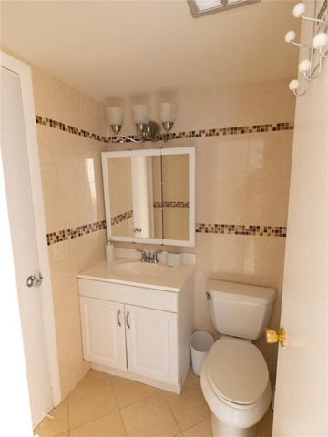 3140 Holiday Springs Boulevard 9-210, Margate, FL 33063