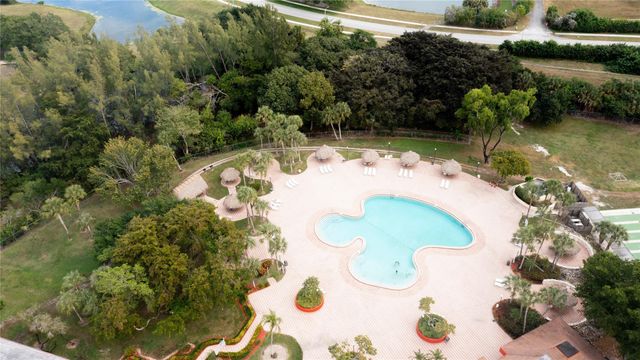 3140 Holiday Springs Boulevard 9-210, Margate, FL 33063