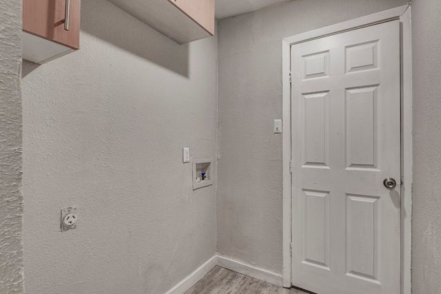 1657 Cottonwood Street, Grand Prairie, TX 75050