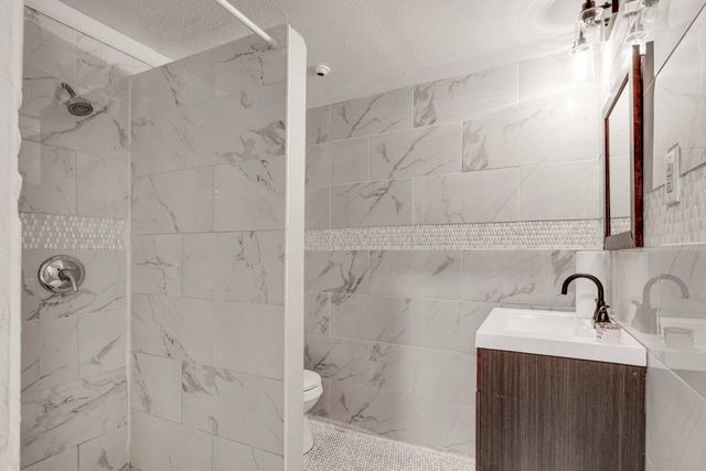 1657 Cottonwood Street, Grand Prairie, TX 75050