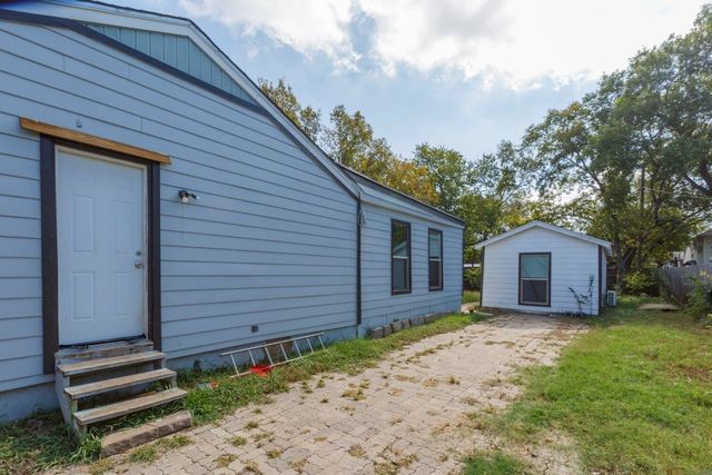 1657 Cottonwood Street, Grand Prairie, TX 75050