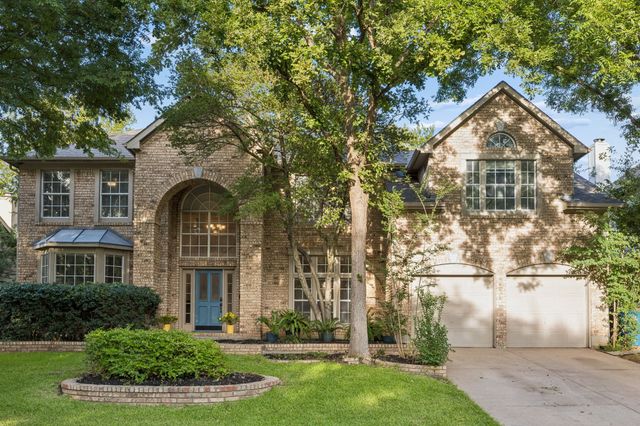 1088 W Winding Creek Drive, Grapevine, TX 76051