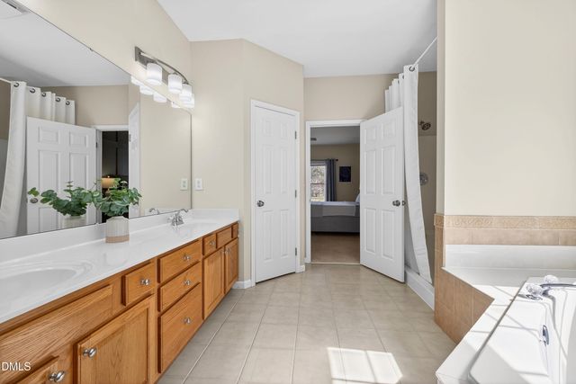 3209 Orchestra Court, Apex, NC 27539