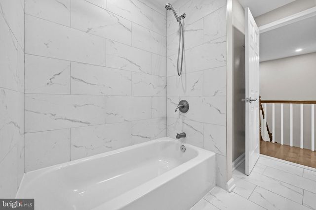 7941 TYSON OAKS CIR, Vienna, VA 22182