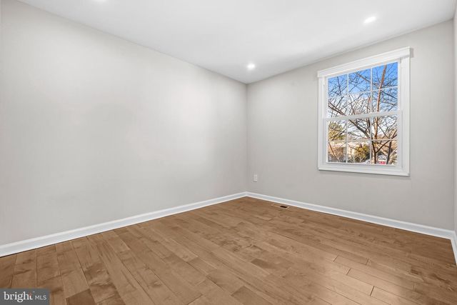 7941 TYSON OAKS CIR, Vienna, VA 22182