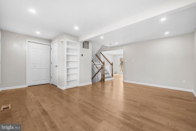 7941 TYSON OAKS CIR, Vienna, VA 22182