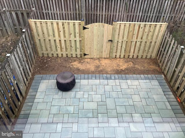 7941 TYSON OAKS CIR, Vienna, VA 22182