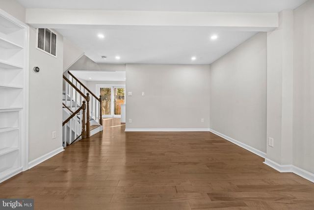 7941 TYSON OAKS CIR, Vienna, VA 22182