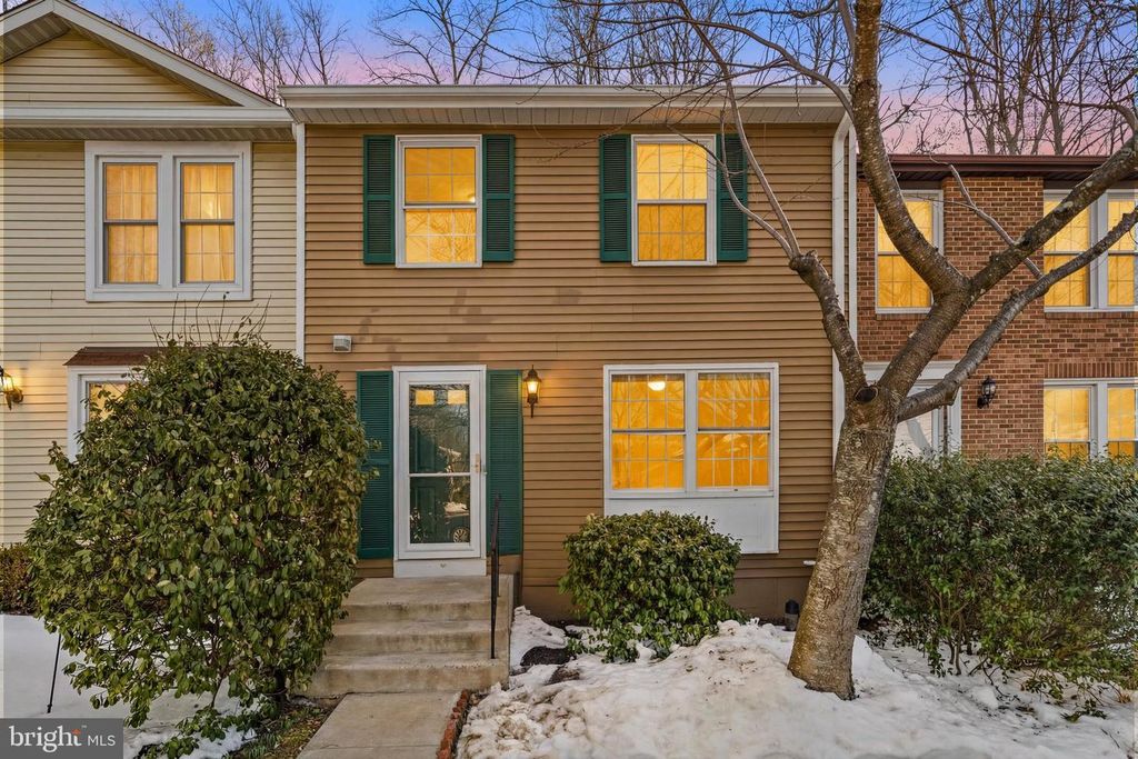 7941 TYSON OAKS CIR, Vienna, VA 22182