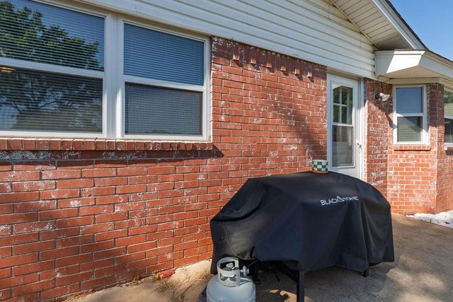 14 Arapaho Drive, Shawnee, OK 74801