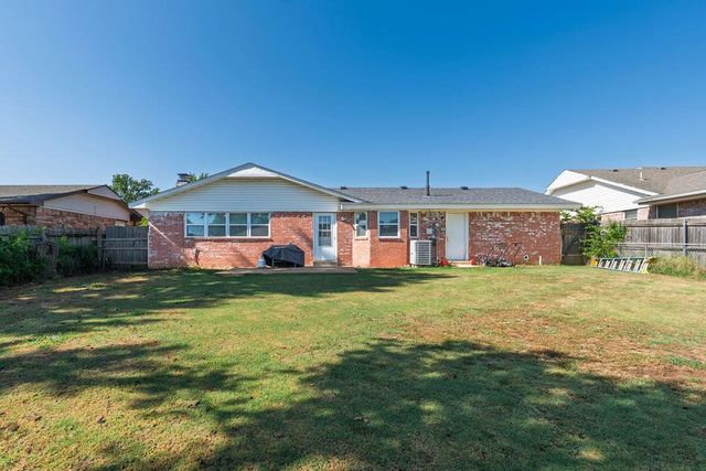 14 Arapaho Drive, Shawnee, OK 74801