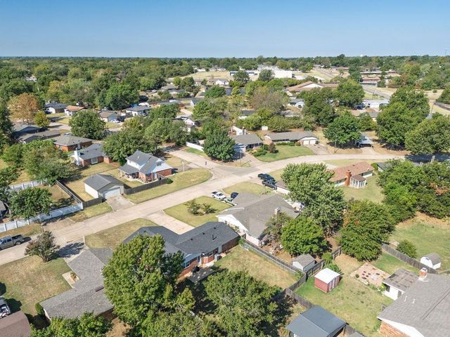 14 Arapaho Drive, Shawnee, OK 74801