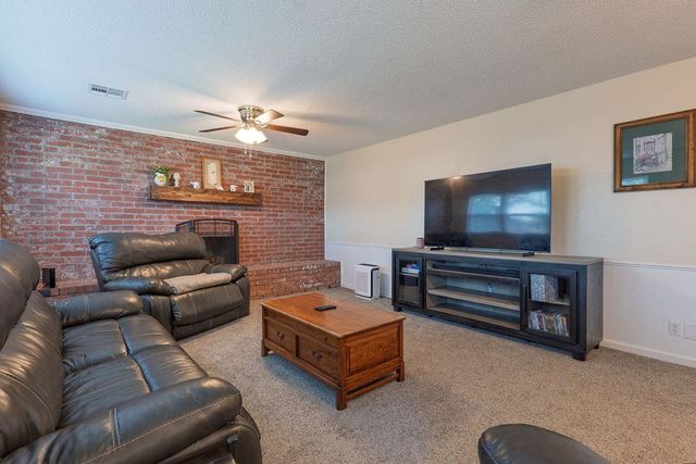 14 Arapaho Drive, Shawnee, OK 74801