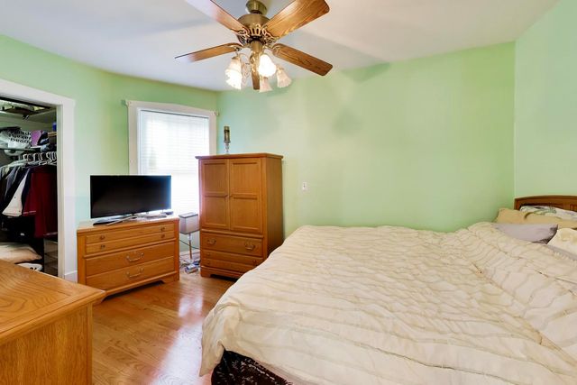 4252 N Whipple Street, Chicago, IL 60618