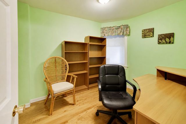 4252 N Whipple Street, Chicago, IL 60618