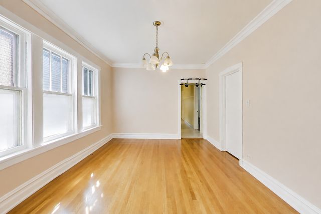 4252 N Whipple Street, Chicago, IL 60618