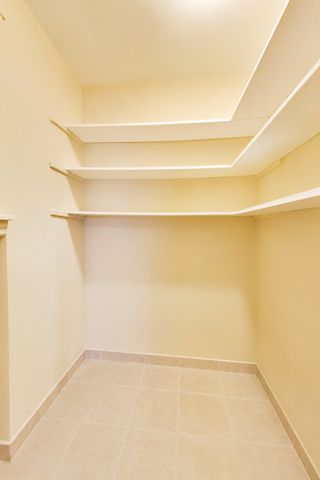 4252 N Whipple Street, Chicago, IL 60618