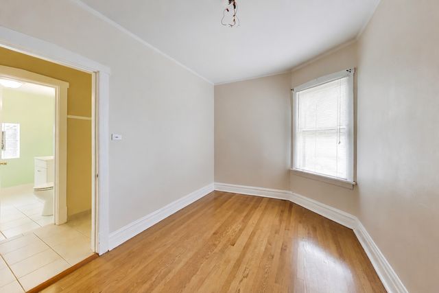 4252 N Whipple Street, Chicago, IL 60618