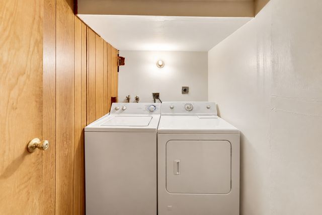 4252 N Whipple Street, Chicago, IL 60618