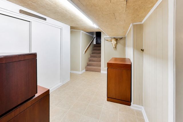 4252 N Whipple Street, Chicago, IL 60618