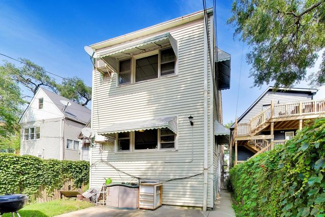 4252 N Whipple Street, Chicago, IL 60618