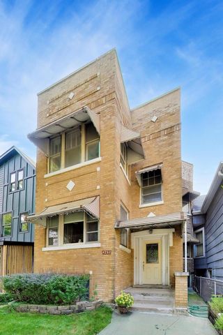 4252 N Whipple Street, Chicago, IL 60618