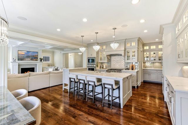 5433 Oaklawn Avenue, Edina, MN 55424