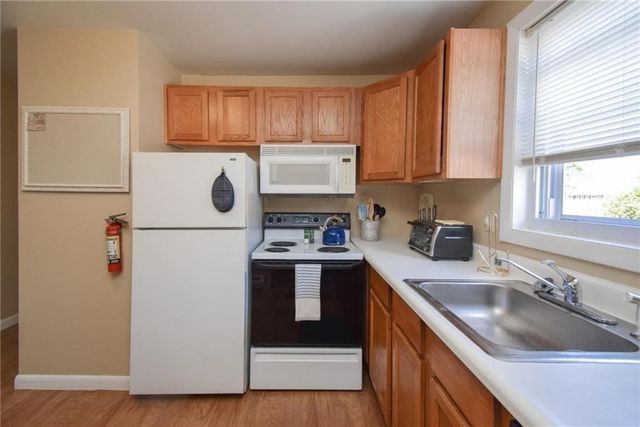 70 Carroll Avenue 509, Newport, RI 02840