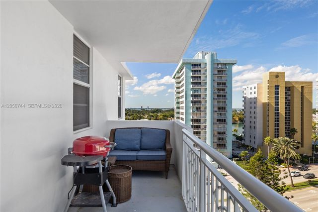 5825 Collins Avenue 9C, Miami Beach, FL 33140