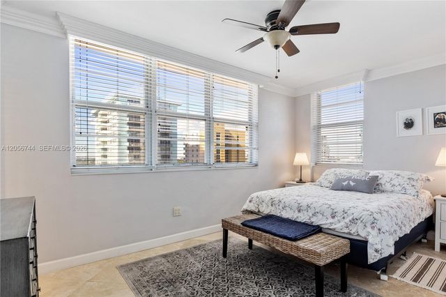 5825 Collins Avenue 9C, Miami Beach, FL 33140