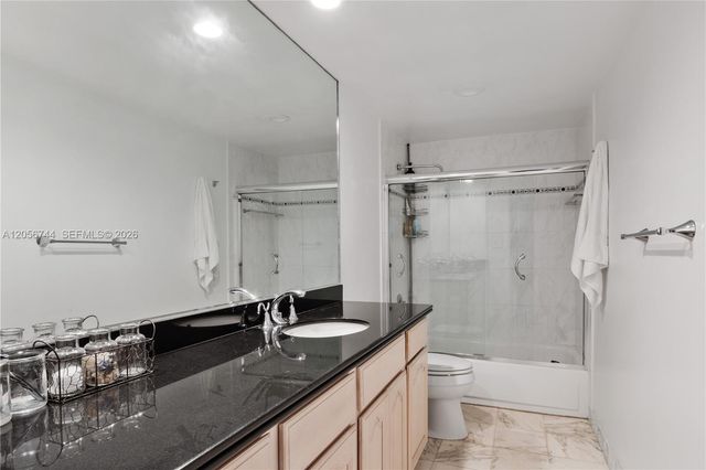 5825 Collins Avenue 9C, Miami Beach, FL 33140