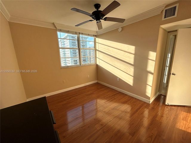 5825 Collins Avenue 9C, Miami Beach, FL 33140
