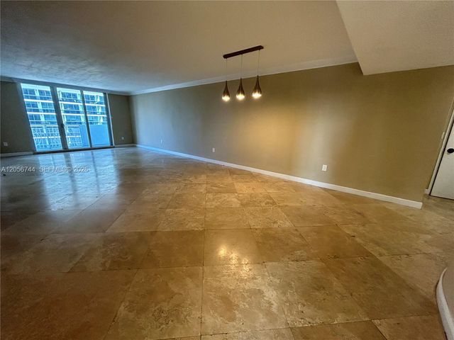 5825 Collins Avenue 9C, Miami Beach, FL 33140