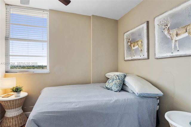 5825 Collins Avenue 9C, Miami Beach, FL 33140