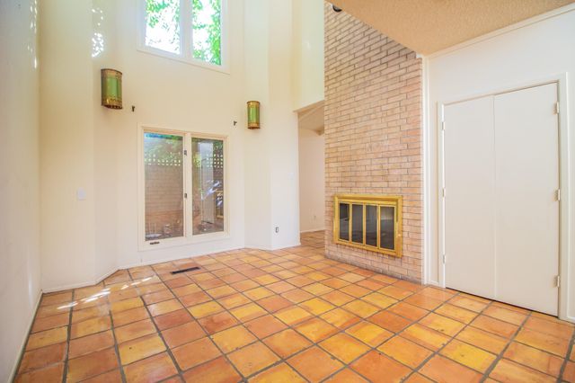 9102 Vicksburg Avenue, 10, Lubbock, TX 79424