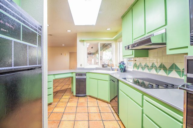 9102 Vicksburg Avenue, 10, Lubbock, TX 79424