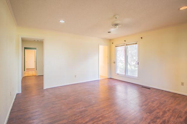 9102 Vicksburg Avenue, 10, Lubbock, TX 79424