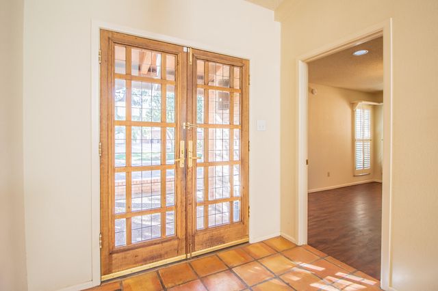 9102 Vicksburg Avenue, 10, Lubbock, TX 79424