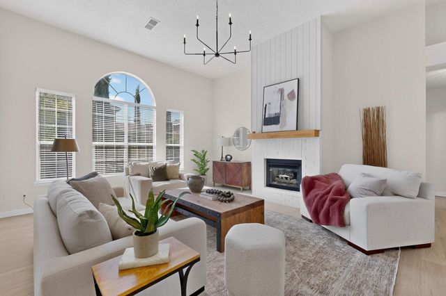 8500 Hampton Avenue NE, Albuquerque, NM 87122