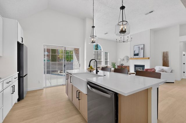 8500 Hampton Avenue NE, Albuquerque, NM 87122
