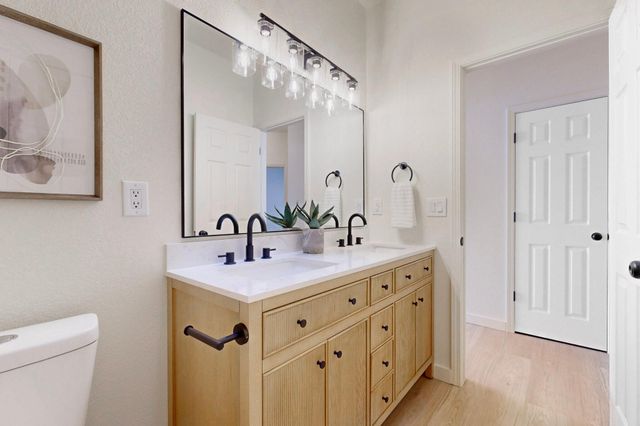 8500 Hampton Avenue NE, Albuquerque, NM 87122