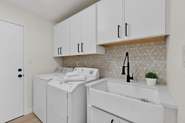 8500 Hampton Avenue NE, Albuquerque, NM 87122
