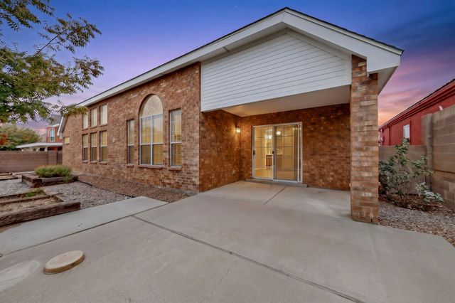 8500 Hampton Avenue NE, Albuquerque, NM 87122