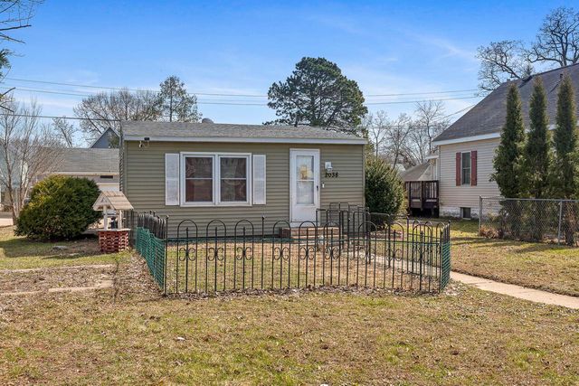2038 Avon STREET, La Crosse, WI 54603