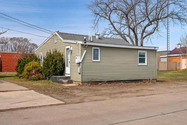 2038 Avon STREET, La Crosse, WI 54603