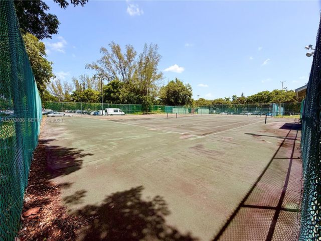 3730 Inverrary Drive 1G, Lauderhill, FL 33319