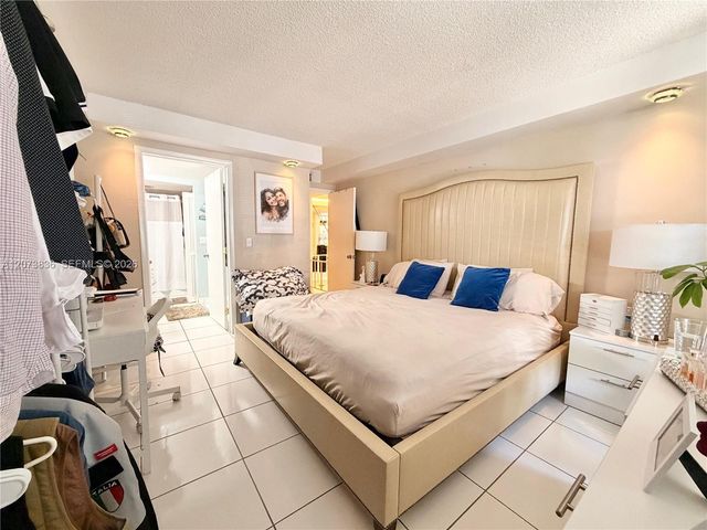 3730 Inverrary Drive 1G, Lauderhill, FL 33319