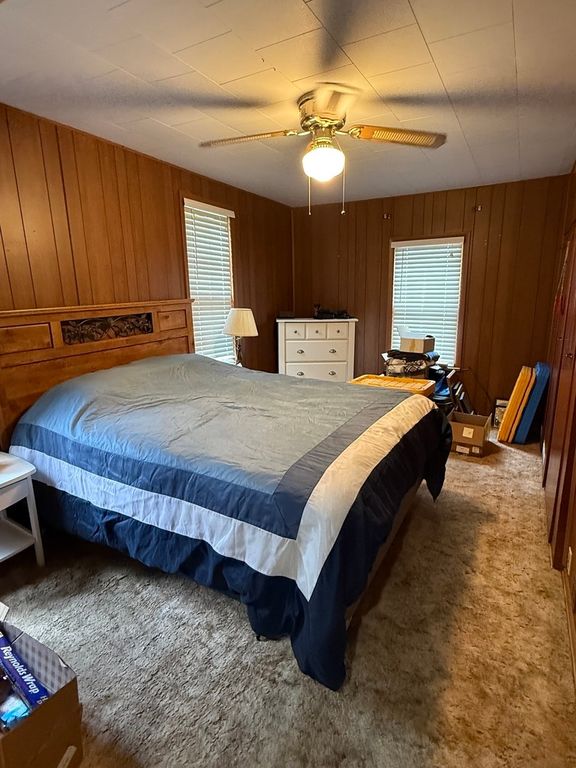 Image 10 of property listing at 407 Middleton Street, Iuka, IL 62849