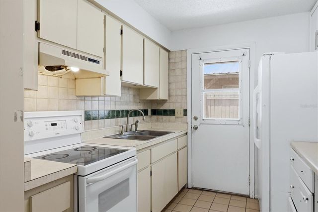 1858 MARBETH STREET, Sarasota, FL 34231